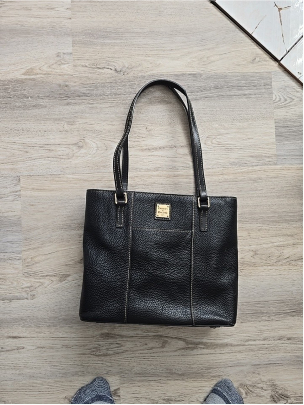 Dooney & Bourke Black Pebbled Leather Medium Lexington Tote Shoulder Bag 12"x10"